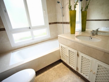 Nueva Andalucia property: Apartment in Malaga for sale 214402