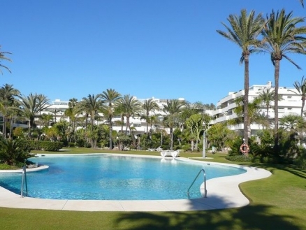Puerto Banus property: Apartment for sale in Puerto Banus 214427