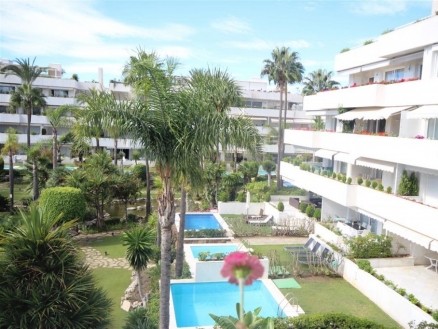 Puerto Banus property: Apartment for sale in Puerto Banus, Spain 214427