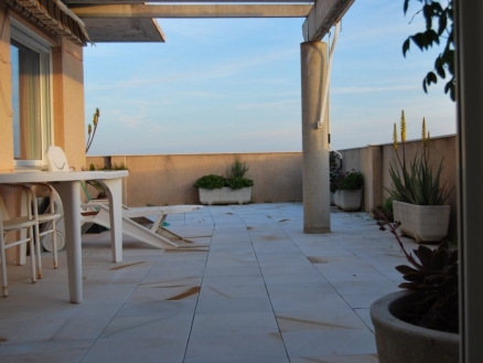 Estepona property: Apartment with 3 bedroom in Estepona 214438