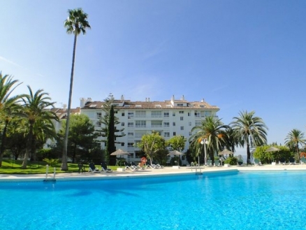 Rio Real property: Apartment for sale in Rio Real 214440