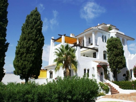 Nueva Andalucia property: Apartment for sale in Nueva Andalucia, Spain 214470