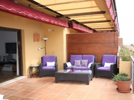 New Golden Mile property: Apartment for sale in New Golden Mile, Malaga 214487