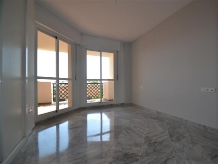 Nueva Andalucia property: Apartment for sale in Nueva Andalucia, Spain 214530
