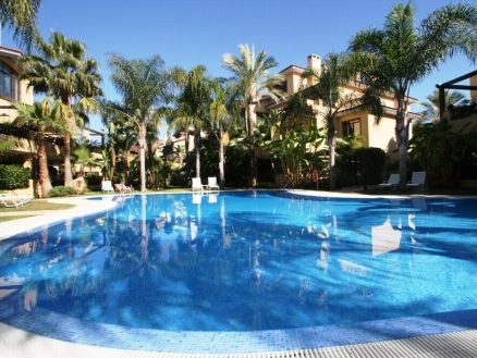 Puerto Banus property: Apartment for sale in Puerto Banus, Spain 214532