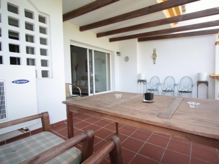 Puerto Banus property: Apartment with 2 bedroom in Puerto Banus, Spain 214541