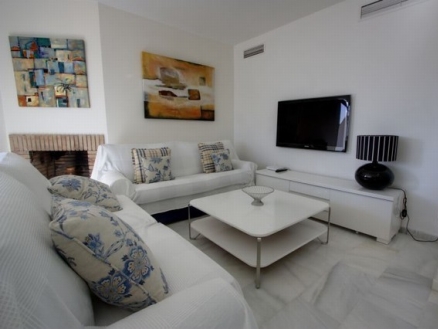 Puerto Banus property: Puerto Banus Apartment 214542