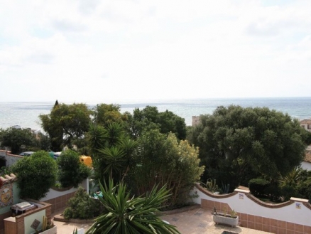 Villa with 5 bedroom in town 214559