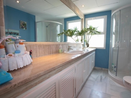 town Townhome 214567