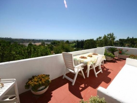 Aloha property: Apartment with 2 bedroom in Aloha, Spain 214574