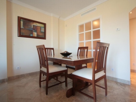 Estepona property: Apartment with 2 bedroom in Estepona 214576
