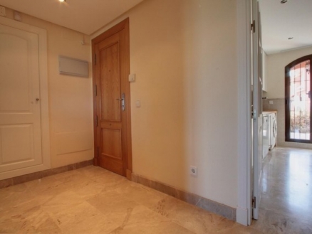 Estepona property: Apartment with 2 bedroom in Estepona, Spain 214576