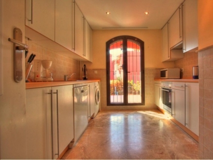 Estepona property: Apartment for sale in Estepona, Malaga 214576