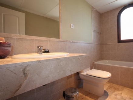 Estepona property: Malaga Apartment 214576