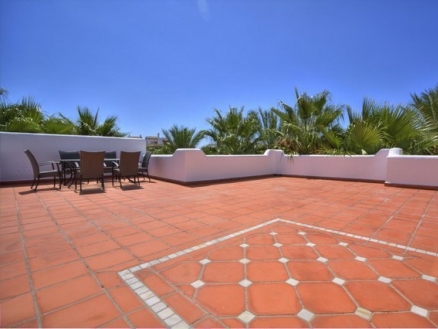 Puerto Banus property: Apartment with 3 bedroom in Puerto Banus, Spain 214581