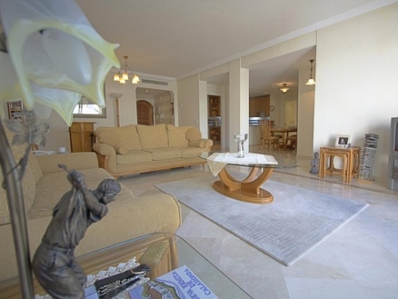 Los Monteros property: Apartment for sale in Los Monteros, Spain 214589