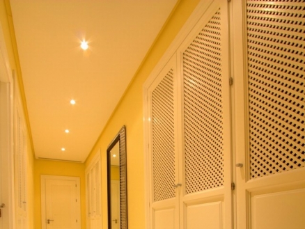 town Apartment 214632