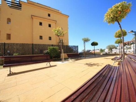 New Golden Mile property: Apartment for sale in New Golden Mile, Malaga 214654