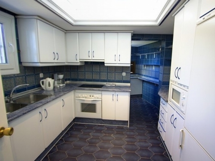 Puerto Banus property: Apartment in Malaga for sale 214656