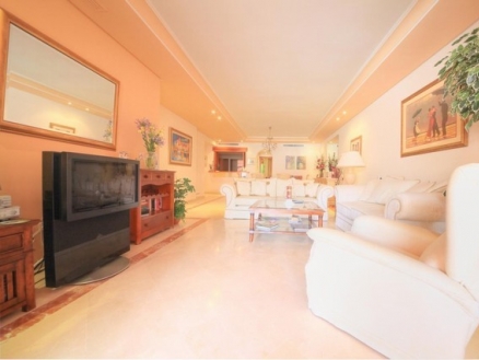 New Golden Mile property: Apartment with 2 bedroom in New Golden Mile, Spain 214666