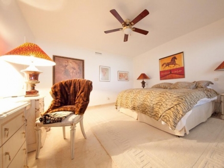 Rio Real property: Apartment with 3 bedroom in Rio Real 214674
