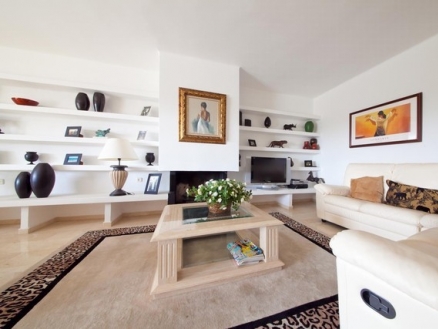 Rio Real property: Rio Real Apartment 214674