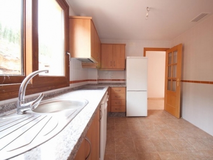town Apartment 214684