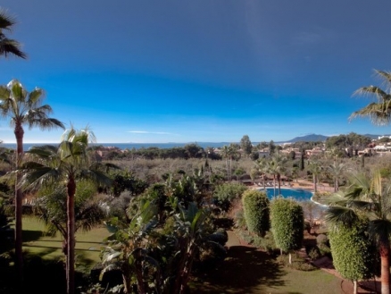Bahia De Marbella property: Apartment for sale in Bahia De Marbella, Spain 214687