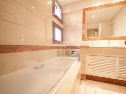 Bahia De Marbella property: Apartment for sale in Bahia De Marbella, Malaga 214688