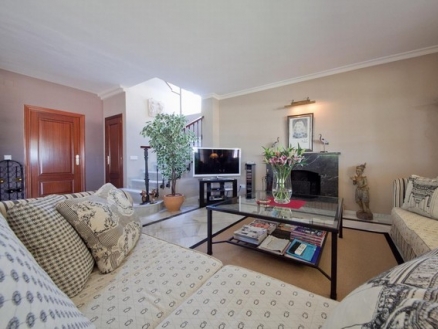 Villa with 3 bedroom in town 214718