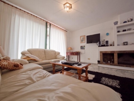 Townhome with 2 bedroom in town 214719