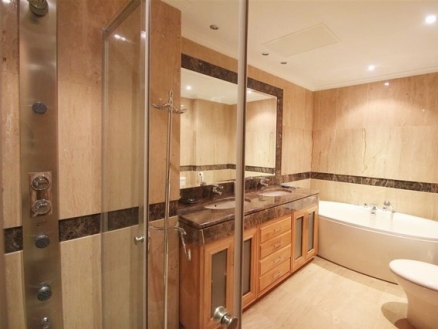 Puerto Banus property: Apartment for sale in Puerto Banus, Malaga 214731