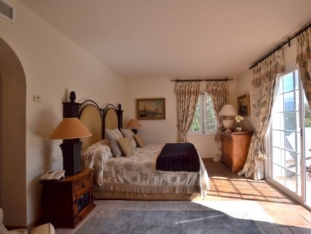 Benahavis property: Villa for sale in Benahavis, Malaga 214735