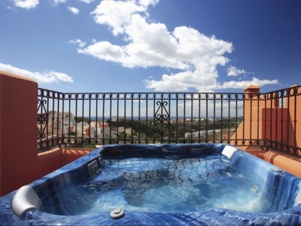 Benahavis property: Apartment for sale in Benahavis, Malaga 214746