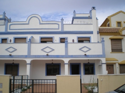 Roda property: Townhome for sale in Roda 214752
