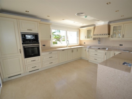 Marbesa property: Villa for sale in Marbesa, Malaga 214764