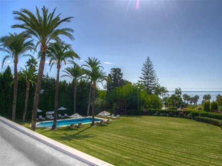 Villa for sale in town 214775