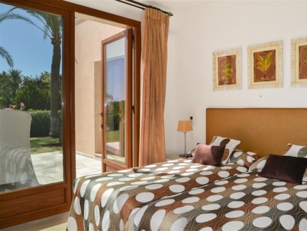 Malaga property | 7 bedroom Villa 214775