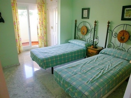 town Apartment 214787