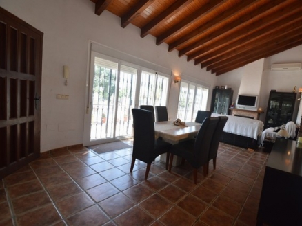 Alhaurin El Grande property: Villa with 3 bedroom in Alhaurin El Grande 214804