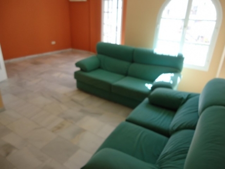 Townhome with 3 bedroom in town 214812