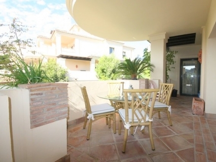Benahavis property: Apartment with 2 bedroom in Benahavis, Spain 214820