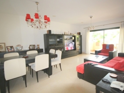 Benahavis property: Apartment in Malaga for sale 214820
