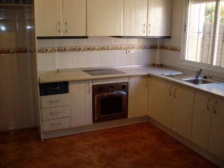 Villa with 3 bedroom in town 214846