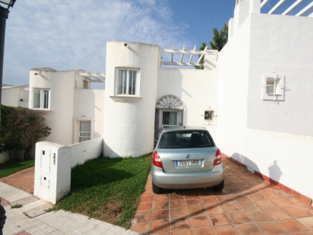 Townhome with 2 bedroom in town 214854