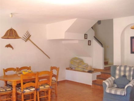 Townhome with 3 bedroom in town 214902