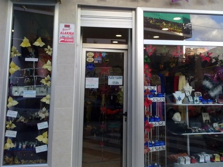 Estepona property: Commercial with bedroom in Estepona 214910