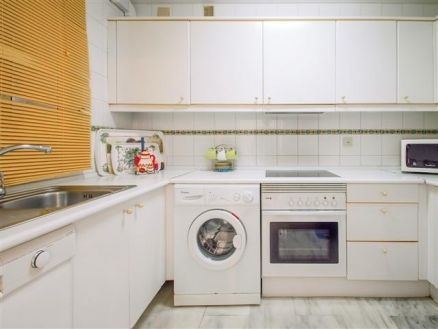 Las Chapas De Marbella property: Apartment for sale in Las Chapas De Marbella, Malaga 214943