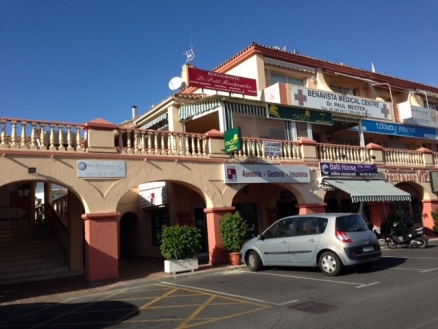 Commercial for sale in town 214944