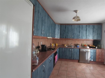 Estepona property: Villa with 3 bedroom in Estepona, Spain 214976
